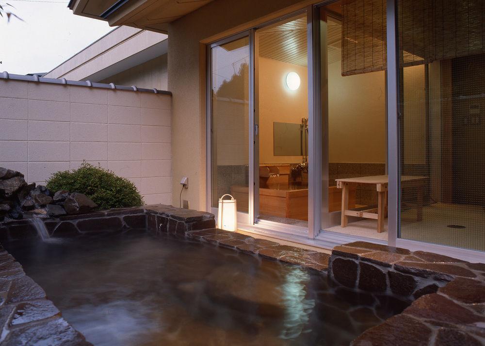 Nikko Green Hotel Natsukashiya Fuwari Bagian luar foto