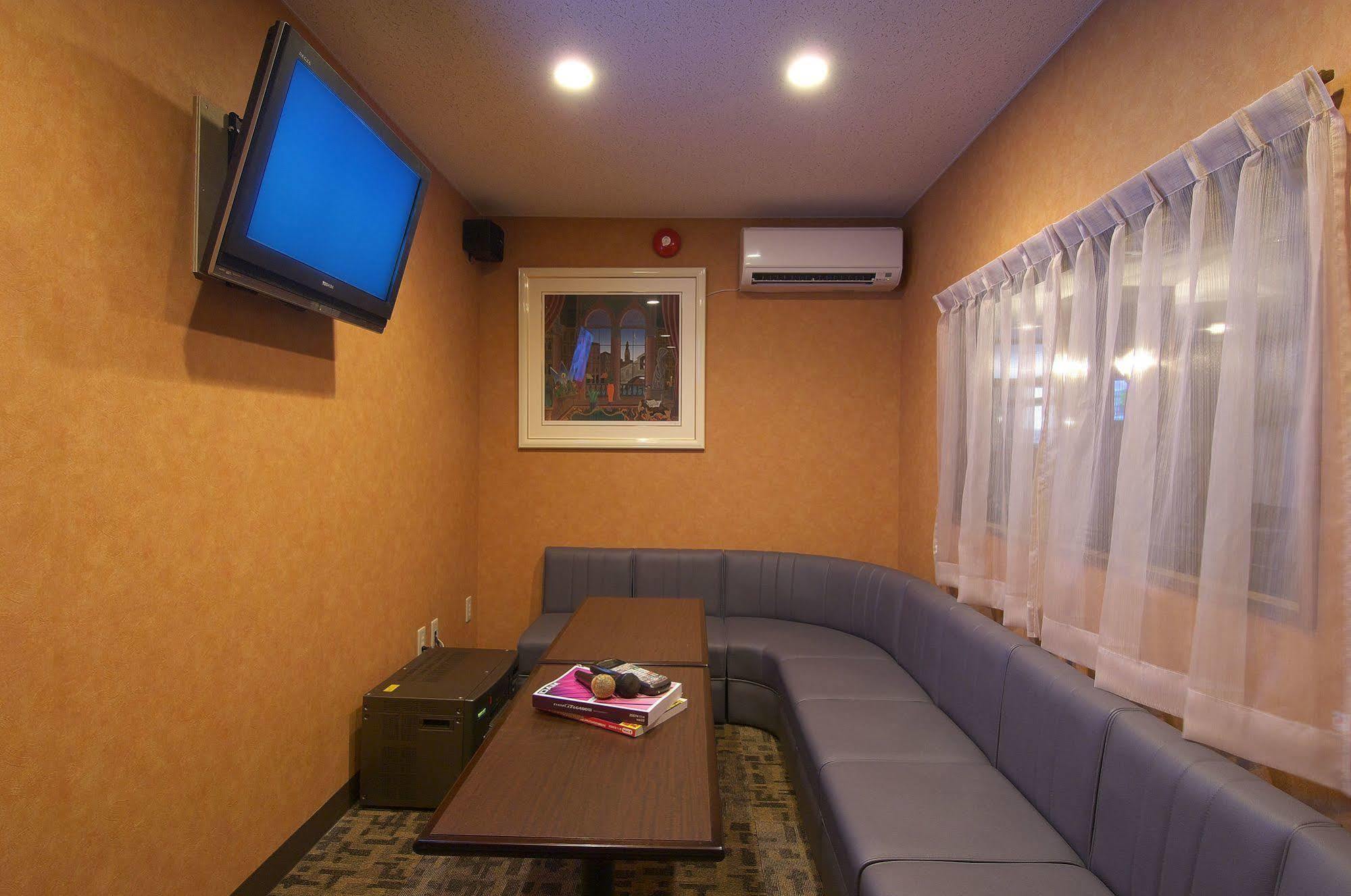 Nikko Green Hotel Natsukashiya Fuwari Bagian luar foto